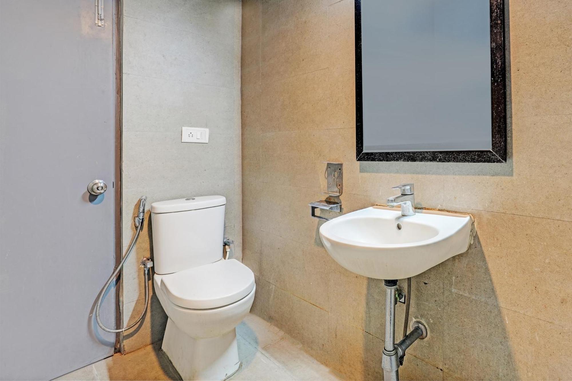 Super Townhouse Ramamurthy Nagar Formerly Navya International Bangalore Esterno foto